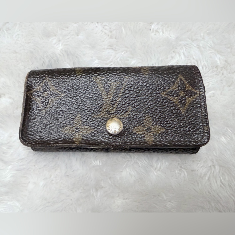Louis Vuitton Brown and Gold Monogram 6 Key Ring Case